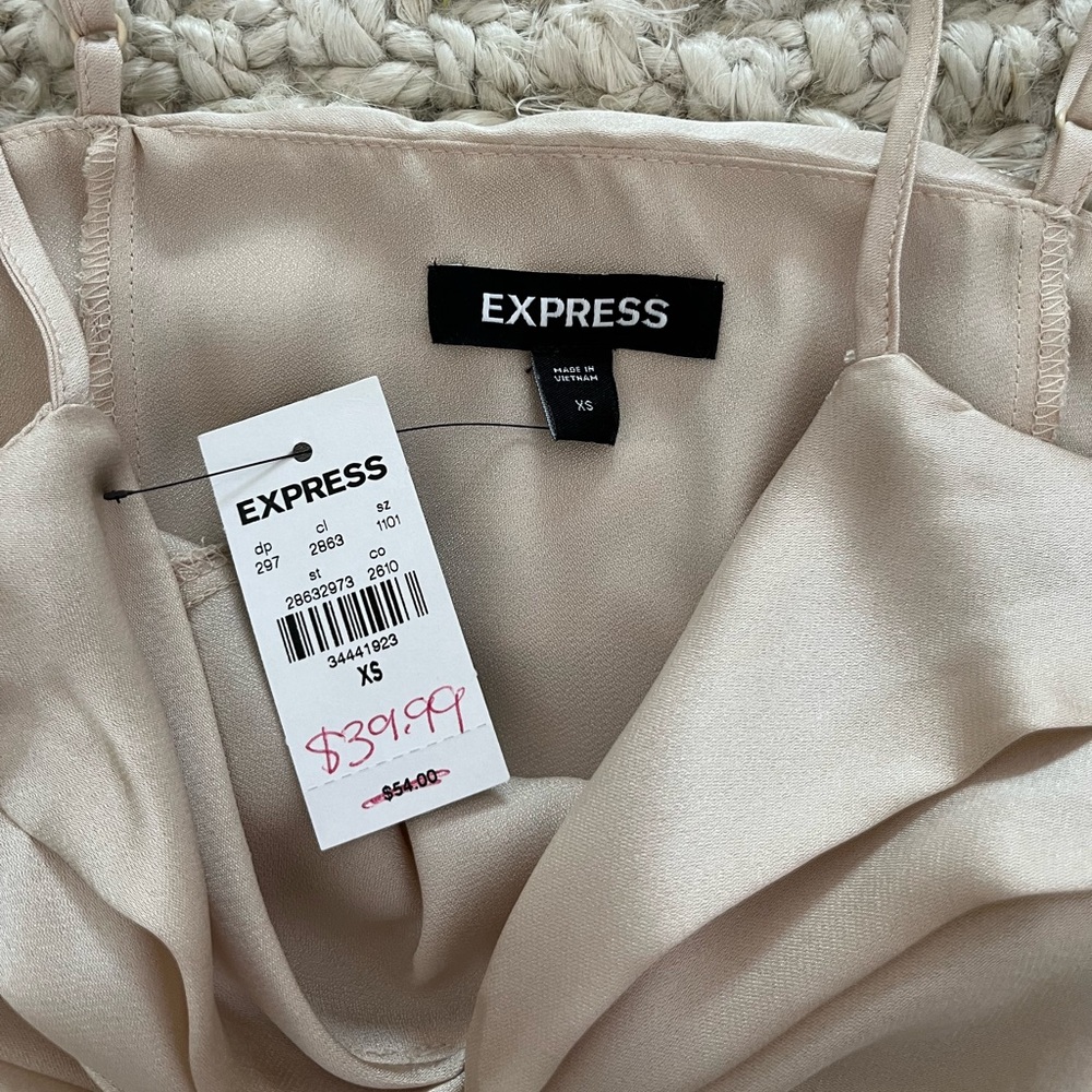 express crop top - Picture 4 of 4